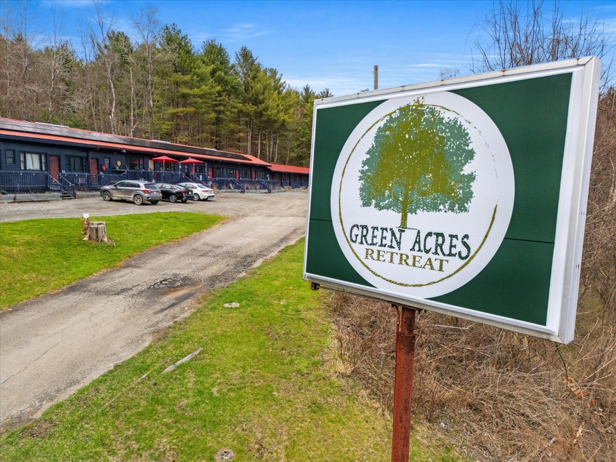 Green Acres Retreat Hancock Extérieur photo